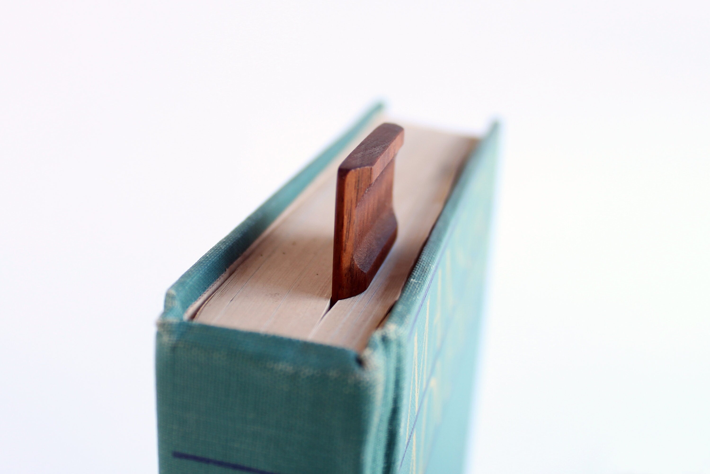 Edge Bookmark - Solid Wood Bookmark