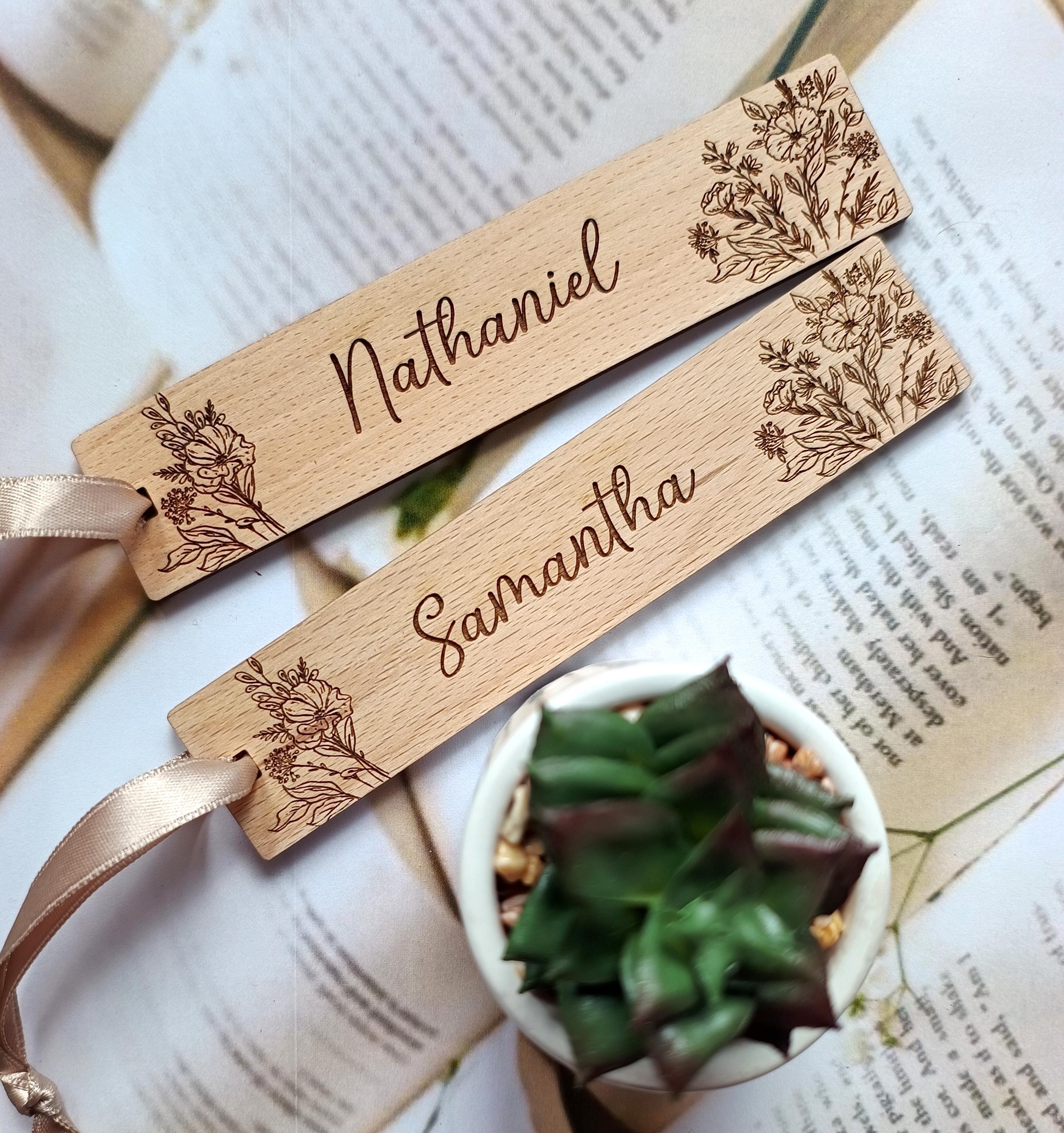 Personalized wooden bookmarks - Bookmark favors